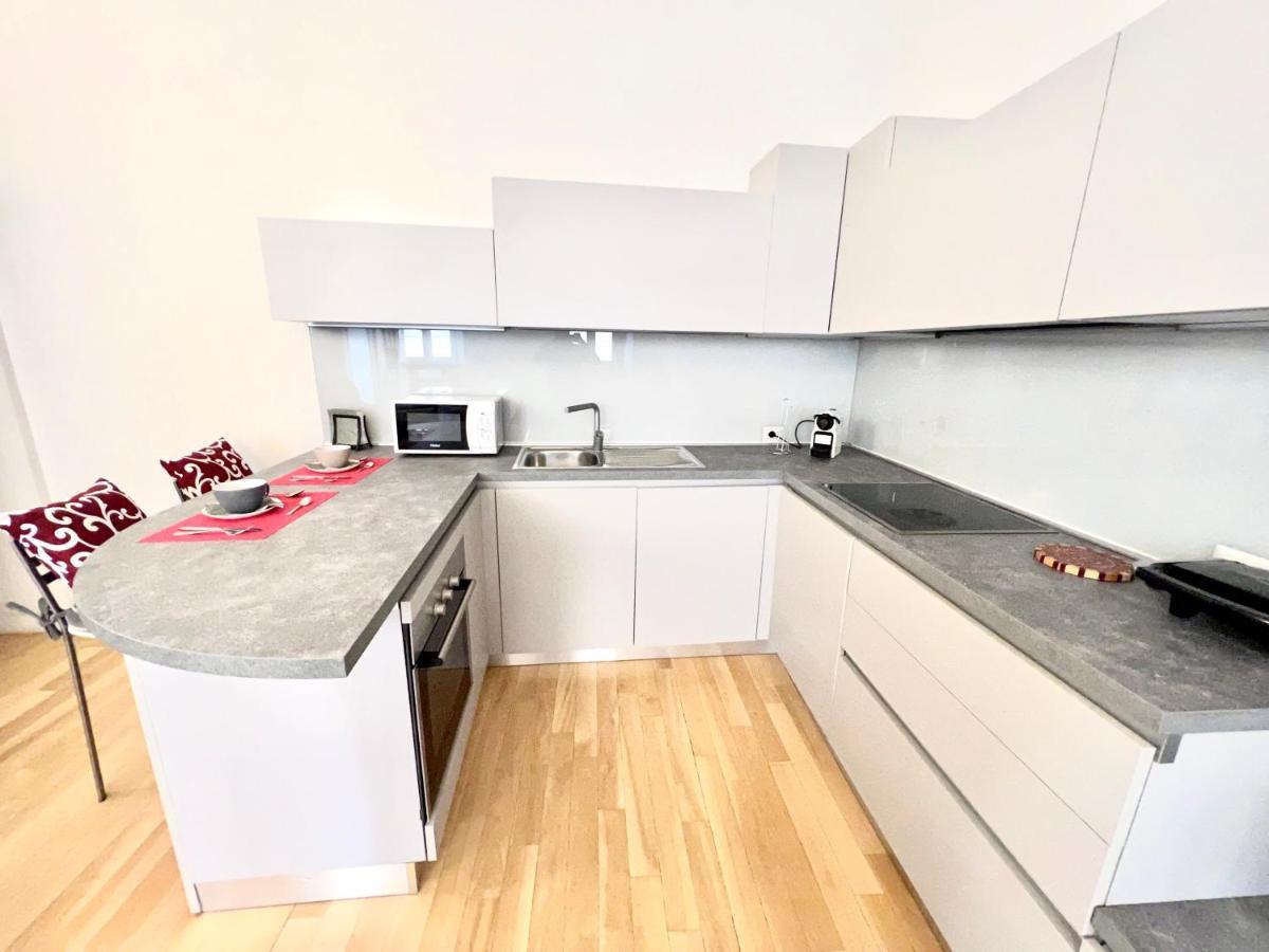 Apartament * Esclusivo & Moderno Roma Centro Campo De Fiori * Zewnętrze zdjęcie