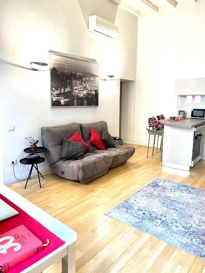 Apartament * Esclusivo & Moderno Roma Centro Campo De Fiori * Zewnętrze zdjęcie